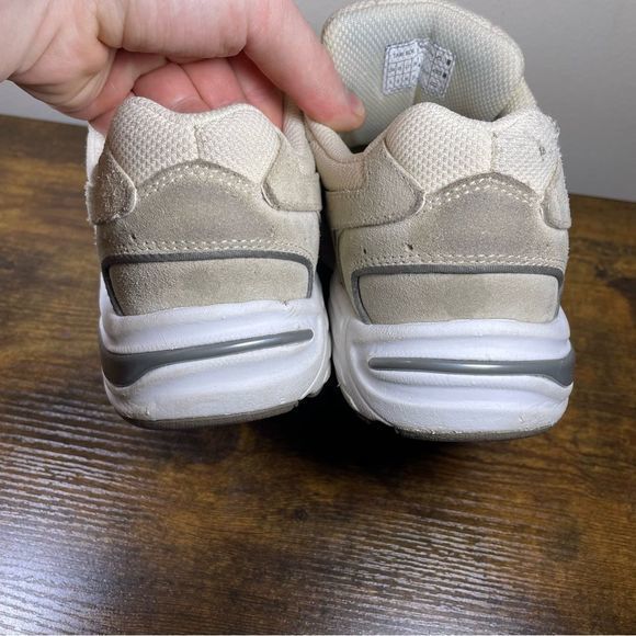 Vionic Tabi Tan White Shoes Sneakers size 8 - Picture 8 of 11